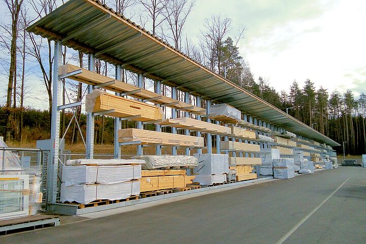 cantilever racking with roof